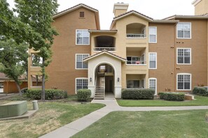 Exterior - Rancho Mirage (Irving)