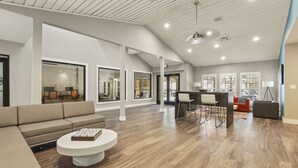 Interior - Rancho Mirage (Irving)