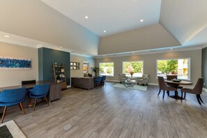 Sala de estar en el lobby