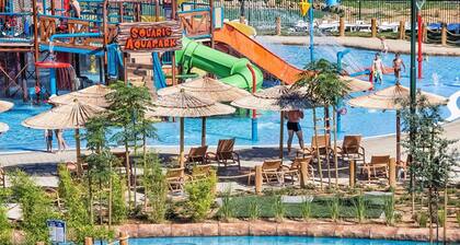 Stunning private villa for 4 guests with A/C, WIFI, private pool, TV, terrace and pets allowed