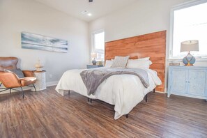 4 makuuhuonetta, silitysrauta/-lauta, Wi-Fi, vuodevaatteet