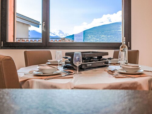 Atemberaubendes alleinstehendes Ferienhaus für 4 Leute mit  W-LAN, TV und Terrasse