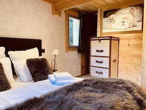 4 Schlafzimmer, Bügeleisen/Bügelbrett, Reisekinderbett, kostenloses WLAN