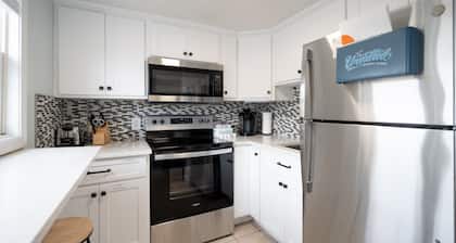 Cozy Beachside Unit across from the State Beach!