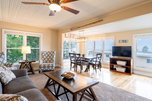 Spacious Condo with Views of State Park Beach and