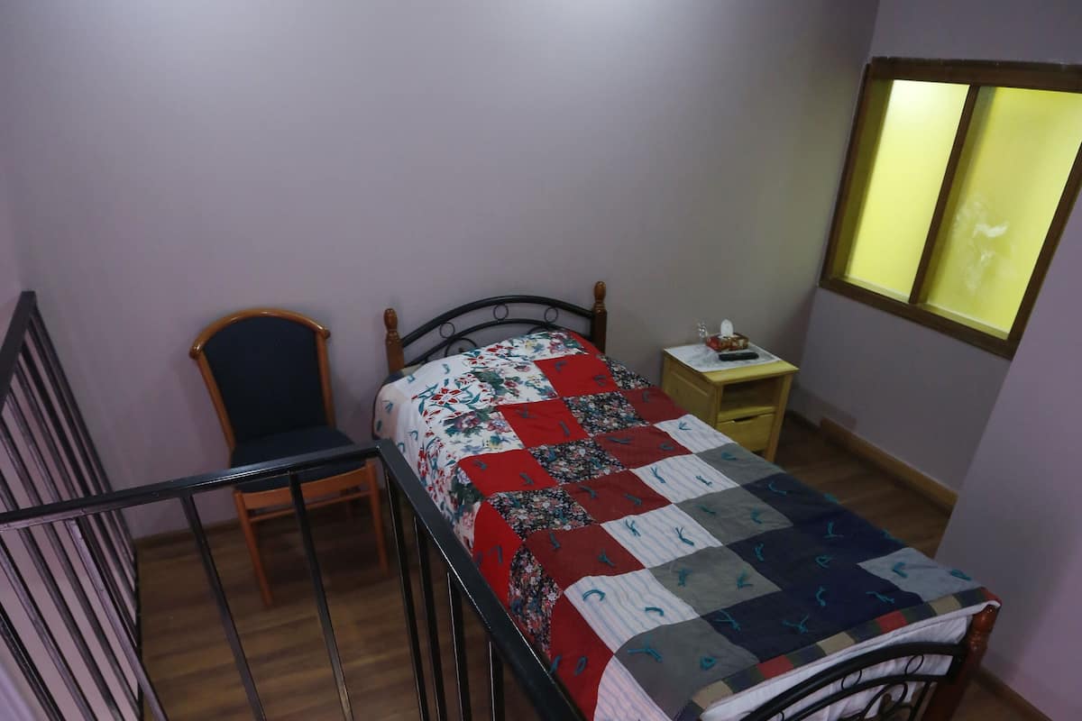 Economy Single Room | 1 bedroom, minibar, soundproofing, free WiFi