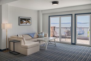 Presidential Suite, 1 King Bed, Lake View | Premium bedding, in-room safe, laptop workspace, blackout curtains