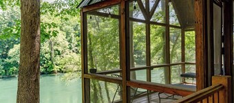 Little Red River Waterfront Cabin for a perfect fishing getaway!