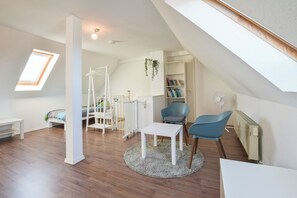 2 Schlafzimmer, Bügeleisen/Bügelbrett, WLAN