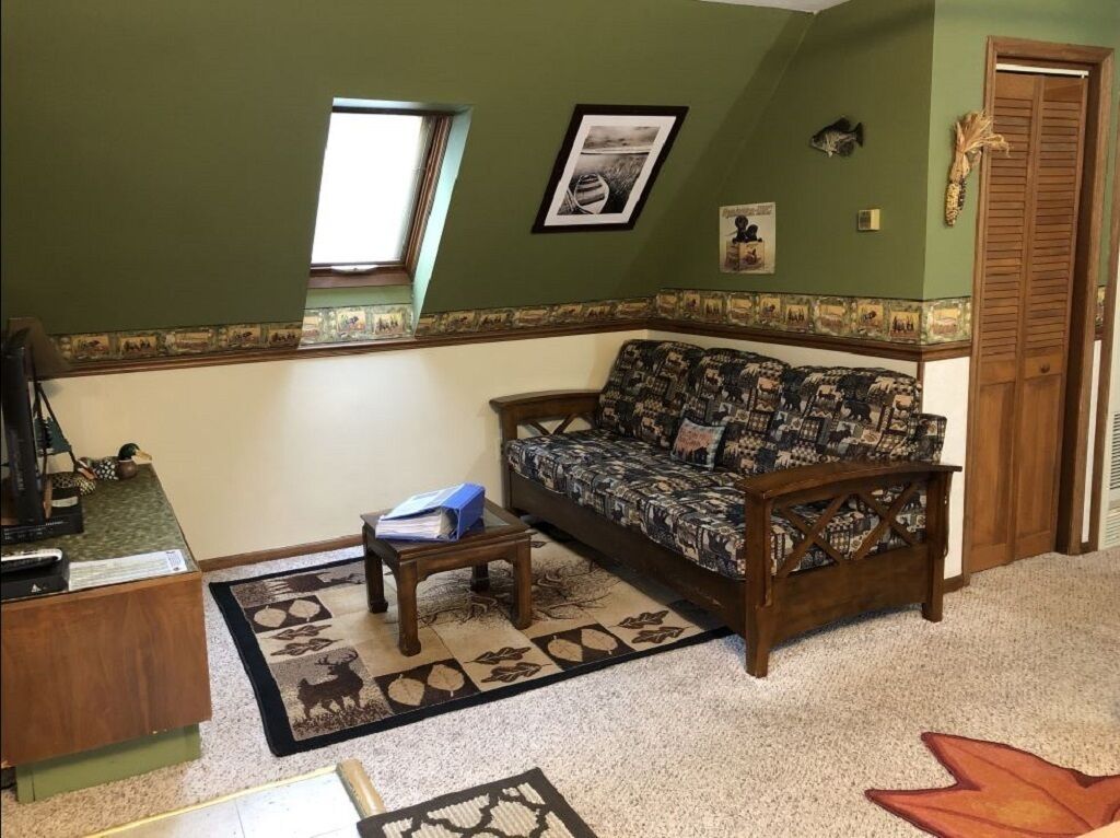 Full Kitchen - Home Theater Room - Kayaks - Outdoor Jacuzzi -Near Traverse City 