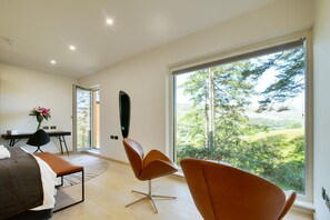 4 bedrooms
