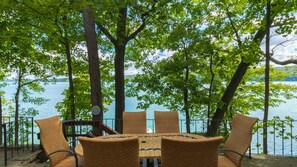Outdoor dining - Solitude: "Canandaigua Lake Front + Large Family Home for Finger Lakes Vacation" (Canandaigua)