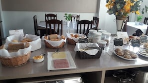 Free daily full breakfast