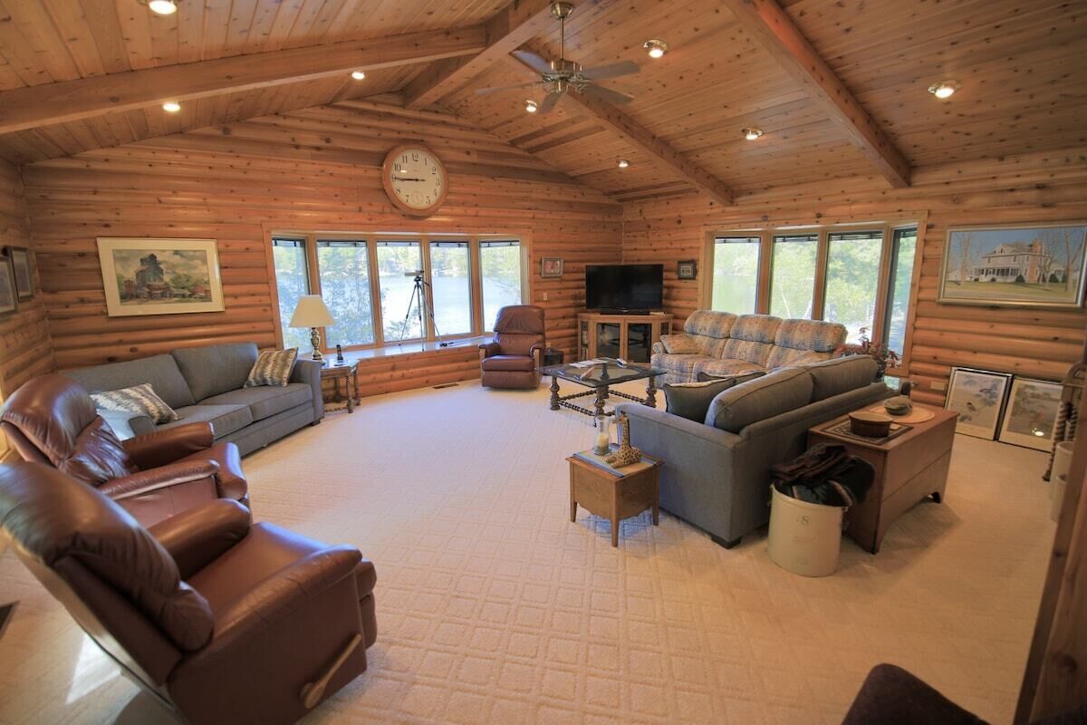 Secluded cabin on private peninsula