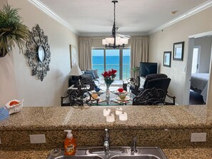 Interior - 3/2 Beachfront Condo W/ Amazing Balcony View Of Ocean. Walk To Beach In A Minute (Gulf Shores)