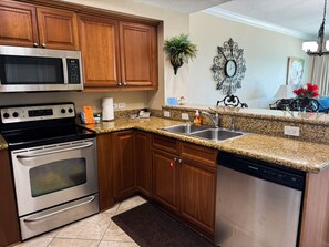 Fridge, microwave, oven, stovetop - Brand New Furniture! 8th Floor Beachfront Condo. Large Balcony View Of Ocean (Gulf Shores)