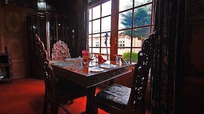 Tempat makan