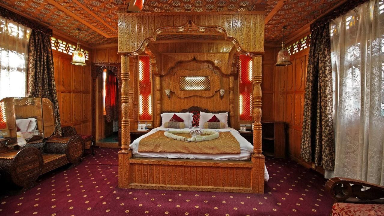 In-room safe, desk, free WiFi, bed sheets