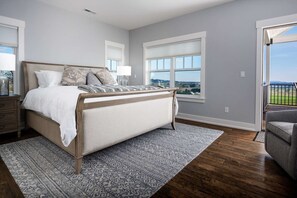 Unclassified image, 4 of 35, button