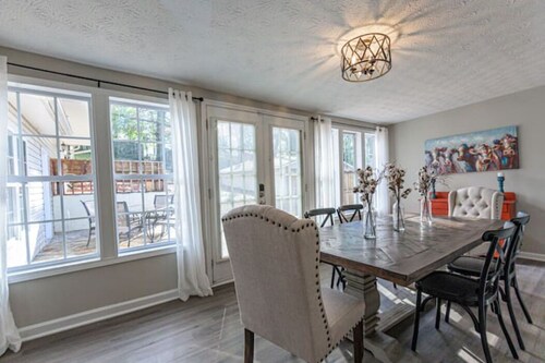4BR Ranch • 1 Mile to Downtown Cartersville