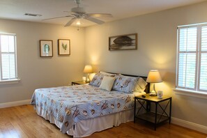 2 bedrooms, iron/ironing board, travel cot, free WiFi