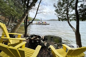 Property grounds - Renovated Log Cabin! 3 Bed, 2 Bath Lake Rosseau! Minett! Sunsets! (Minett)