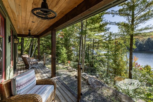 Gorgeous Cottage on Lake Rosseau with Picturesque Views!