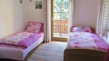 3 多间卧室、上网接入、床单