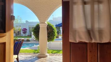 Suite Delfina | Courtyard view