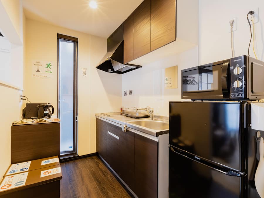 2 makuuhuonetta, pimennysverhot, ilmainen Wi-Fi, vuodevaatteet