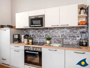 Fridge, microwave, oven, dishwasher