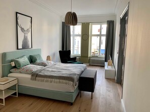 2 chambres, lit parapluie, Wi-Fi, draps fournis