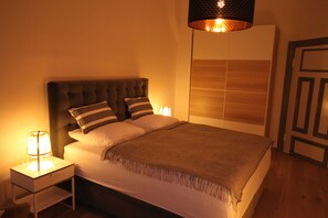 2 bedrooms, travel crib, WiFi, bed sheets - Royal Residence Lübeck (Lübeck)