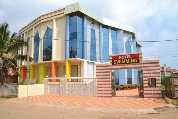 Front of property - Hotel Swimming (Puri)