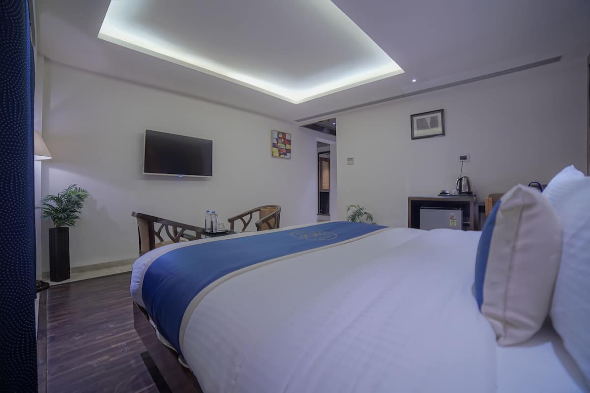 1 bedroom, minibar, in-room safe, desk
