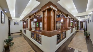 تفاصيل الفندق من الداخل