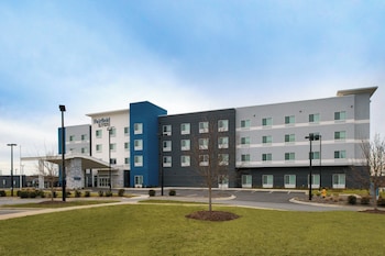 Fairfield Inn & Suites by Marriott Charlotte University Research