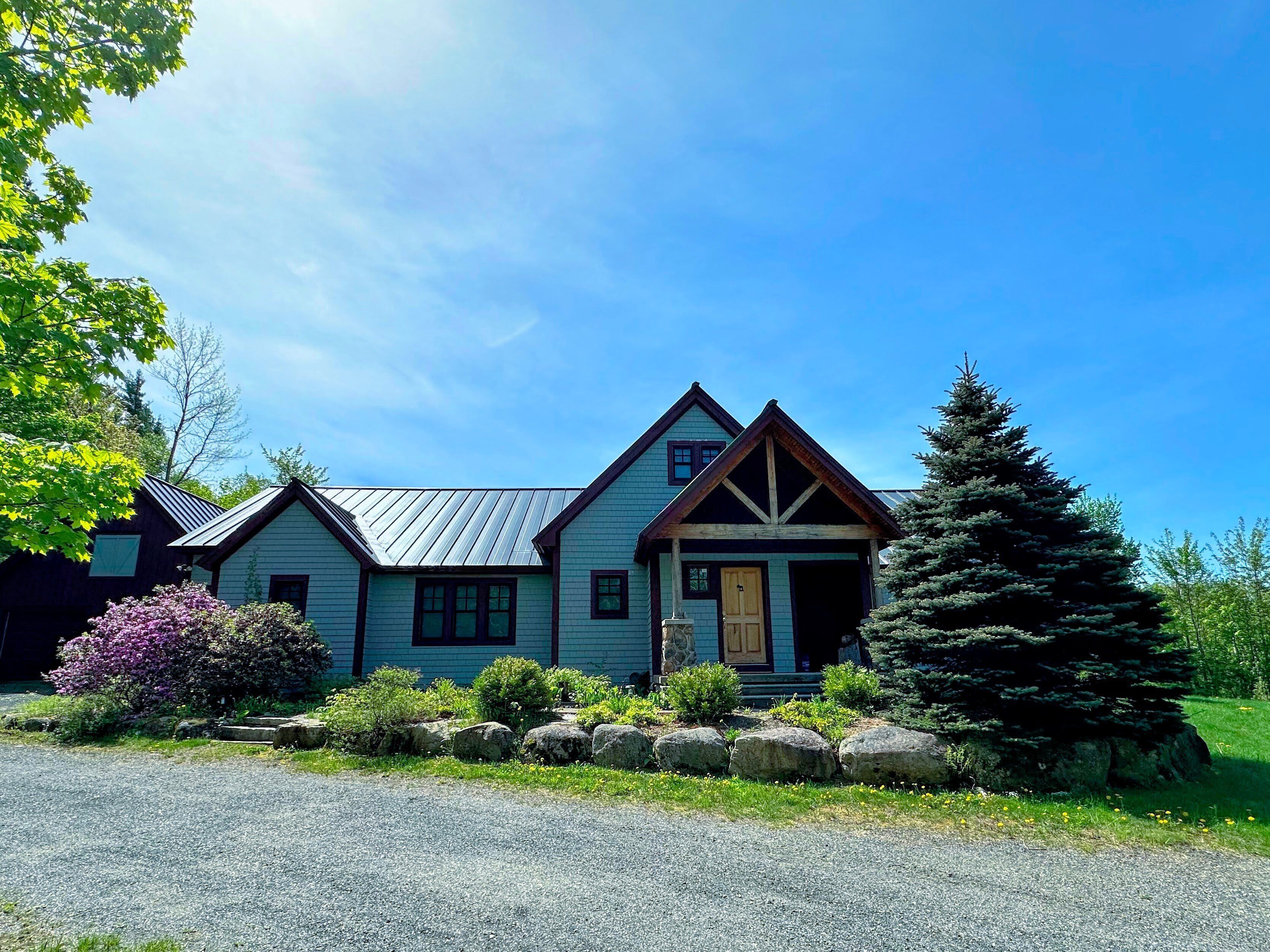 PO Private home across from Cannon! Stunning patio w/ fire pit, gorgeous fireplace!