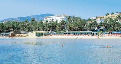 Sanremo: Splendid Zwei Zimmer mit Blick auf Strände, Meerblick