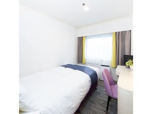 1 bedroom, desk, free WiFi, bed sheets