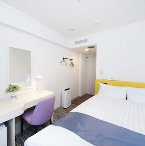 1 dormitorio, escritorio, wifi gratis y ropa de cama