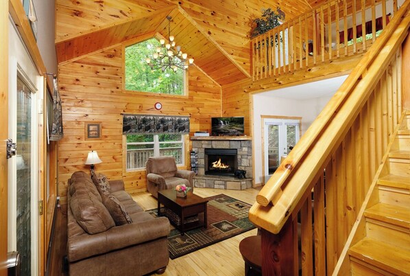 TV, fireplace