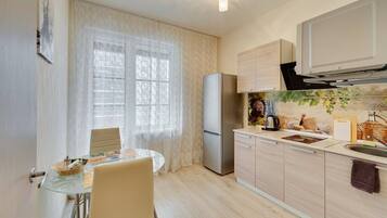 Luxury-Apartment | Eigene Küche | Kühlschrank, Herdplatte, Wasserkocher, Kochgeschirr/Geschirr/Besteck