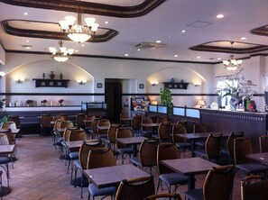 Restaurant - Smoking Sea side twin Of course with breakfast  / Naha Okinawa (Naha)