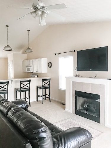 Quiet home close to wec