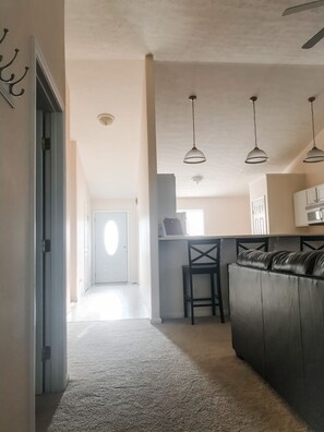 Interior - Quiet home close to wec (Wilmington)