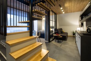 Design Apartment (Kazalnica) | Living area | 43-inch Smart TV with digital channels, TV - Willa Kozińcówka (Zakopane)