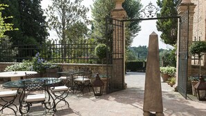 Terrace/patio - Palazzaccio Luxury Resort (Asciano)