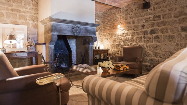 Lobby sitting area - Palazzaccio Luxury Resort (Asciano)