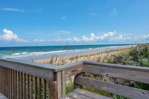 On the beach - Top floor penthouse corner unit 865 - new furnishings! (Palm Coast)